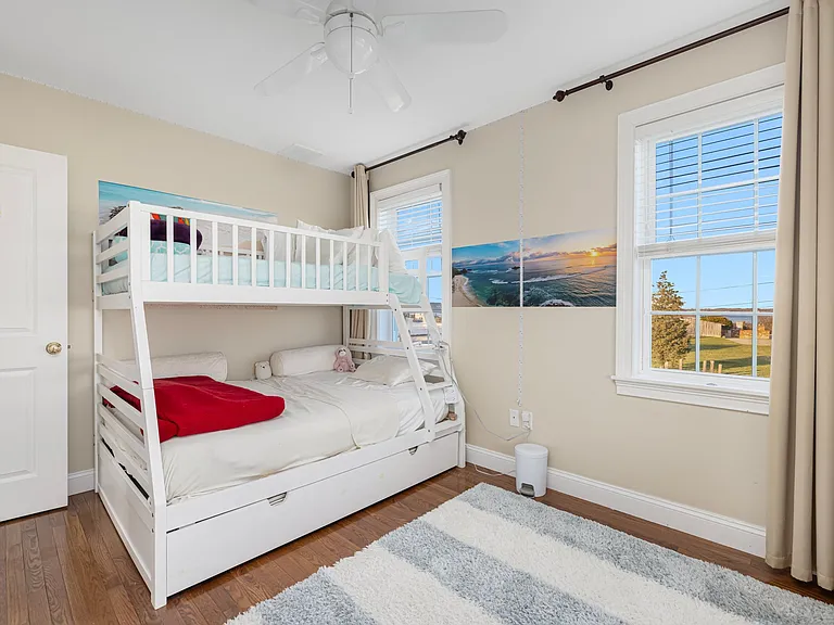 57 Foster St — Photo 13