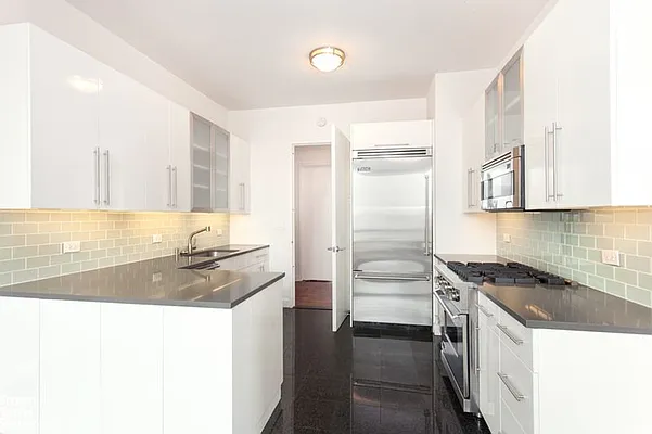 Rented by Brown Harris Stevens | media 5