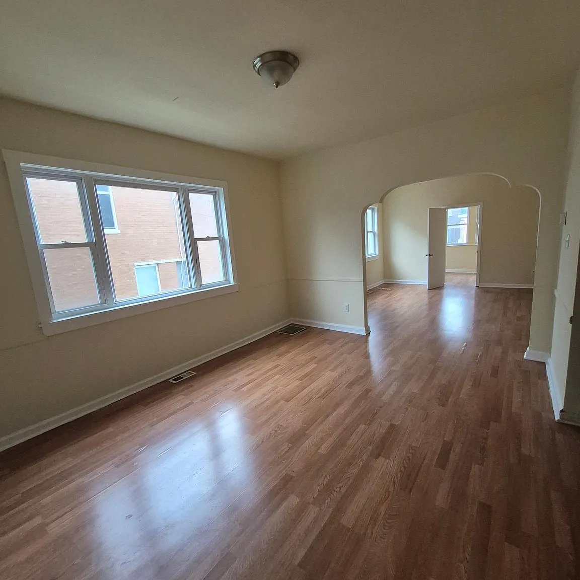 1 bed, 1.0 bath, 825 sqft, $1,500 — Photo 2