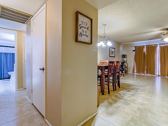 5th image of 2406 W Voltaire Ave