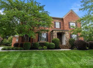 3206 Lakehurst Xing, Matthews, NC 28104