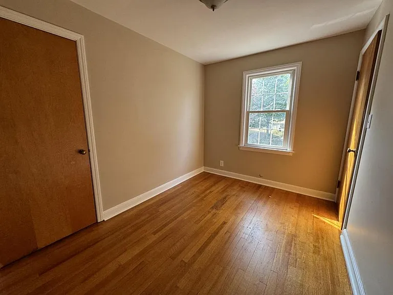 1637 Upland Rd — Photo 16