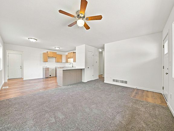 3rd image of 208 2nd St NW