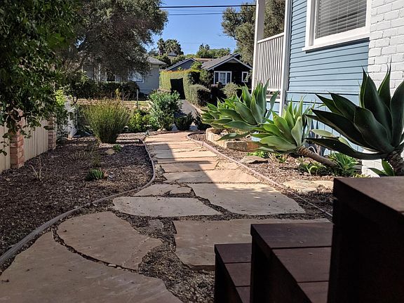 3rd image of 1320 1/2 Olive St