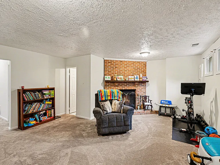 7468 Brighouse Ct — Photo 19