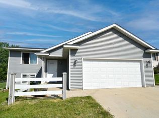 850 19th St, Zumbrota, MN 55992