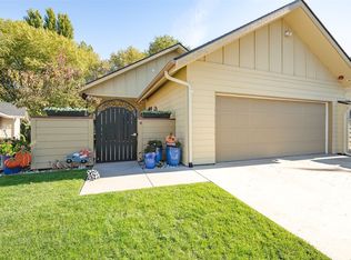 411 19th St NE #4, East Wenatchee, WA