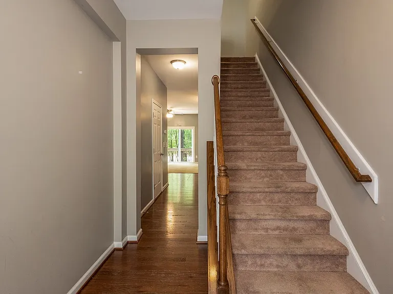 1634 Holly Grove Way — Photo 6