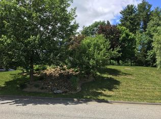 16 Ackley Dr, Leicester, MA 01524