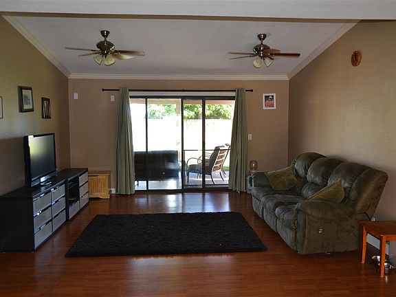 5th image of 1093 Ponderosa Ave