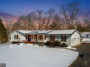 8564 Opal Rd, Warrenton, VA 20186