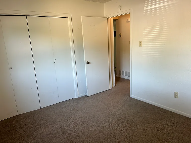 202 Oak Trail Dr #B — Photo 5