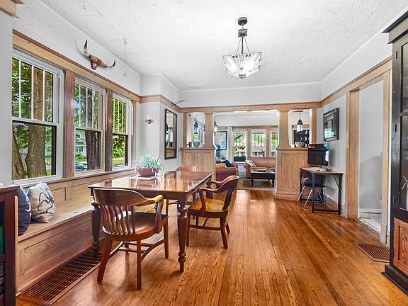 5th image of 308 N Greenwich St