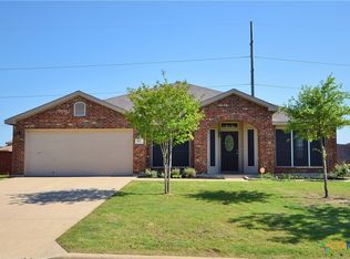 117 W Running Wolf Trl, Harker Heights, TX 76548