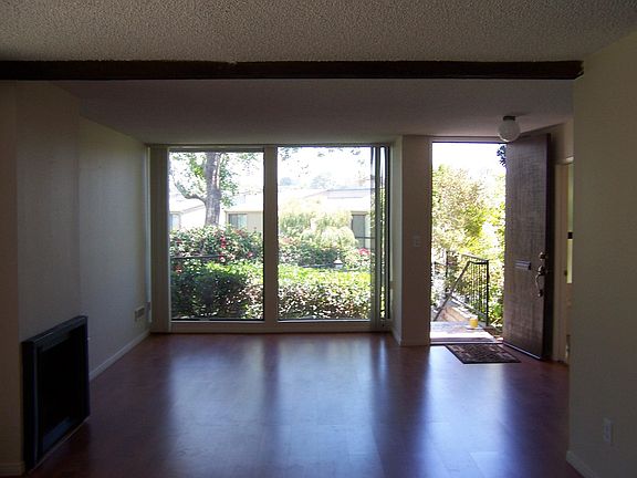 2nd image of 675 S Sierra Ave Unit 32