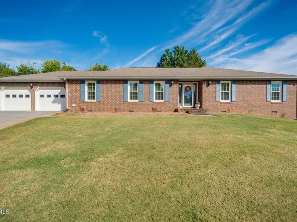 4 Royal Ct, Johnson City, TN 37604