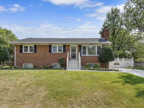 5909 Ridge View Dr, Alexandria, VA 22310