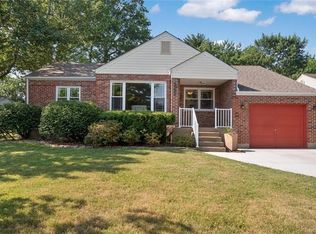 7310 S Yorkshire Dr, Saint Louis, MO 63123