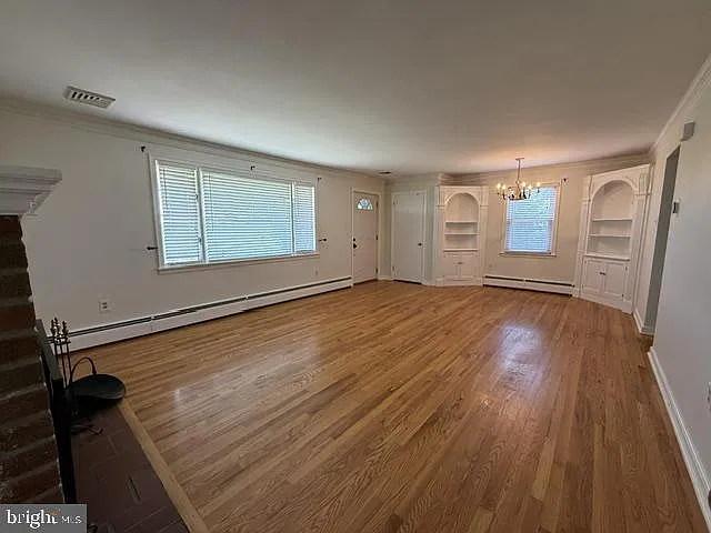 2 bed, 1.0 bath, 1260 sqft, $1,995 — Photo 3