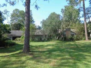 7 N Lakeshore Dr, Lakeland, GA 31635