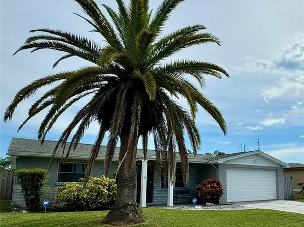 3028 Roxbury Dr, Holiday, FL 34691