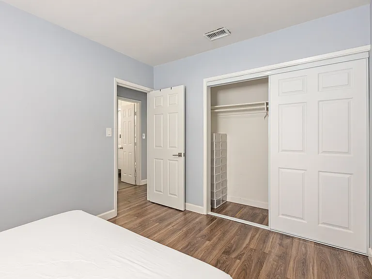 3254 Logan Ave — Photo 11