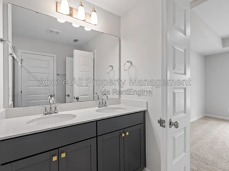 204 White Oak Garden Way — Photo 33