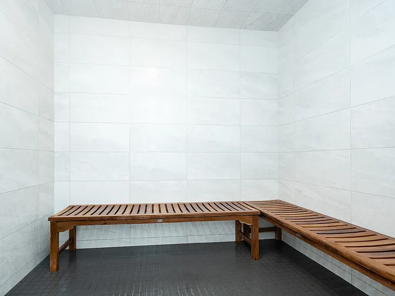 425 Ballantrae Dr — Photo 24