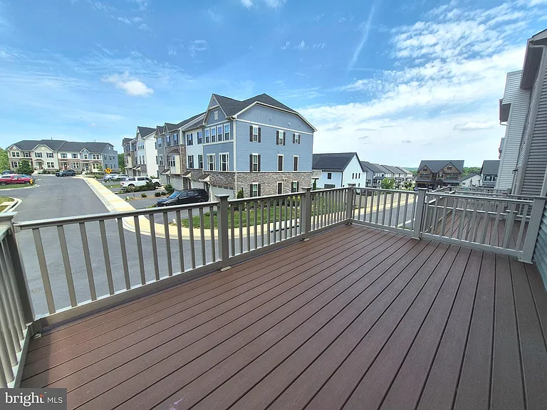 6054 Fallfish Ct — Photo 27