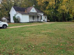 13291 Cruse Rd, Carterville, IL 62918