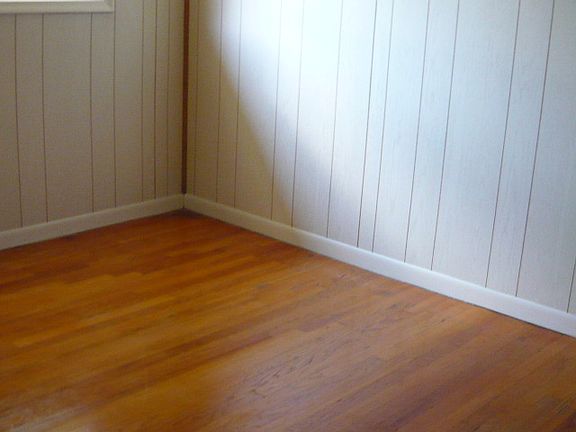 HARDWOOD FLOORS