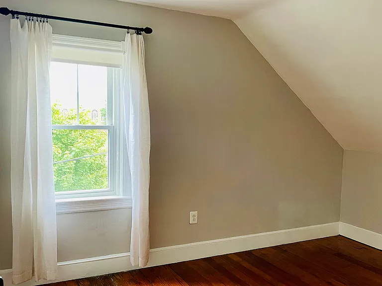 268 Brown St #3 — Photo 10