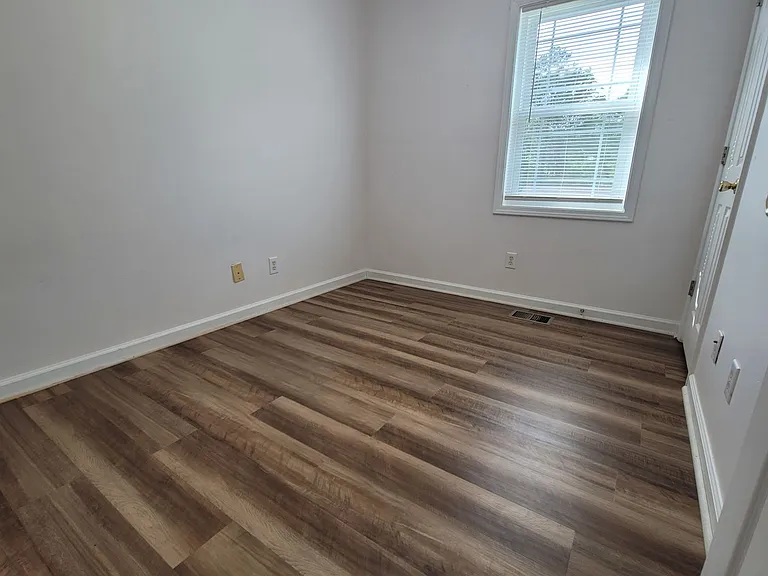 160 2nd St #110 — Photo 31