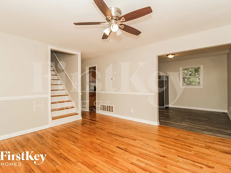 6818 Tralee Dr — Photo 3