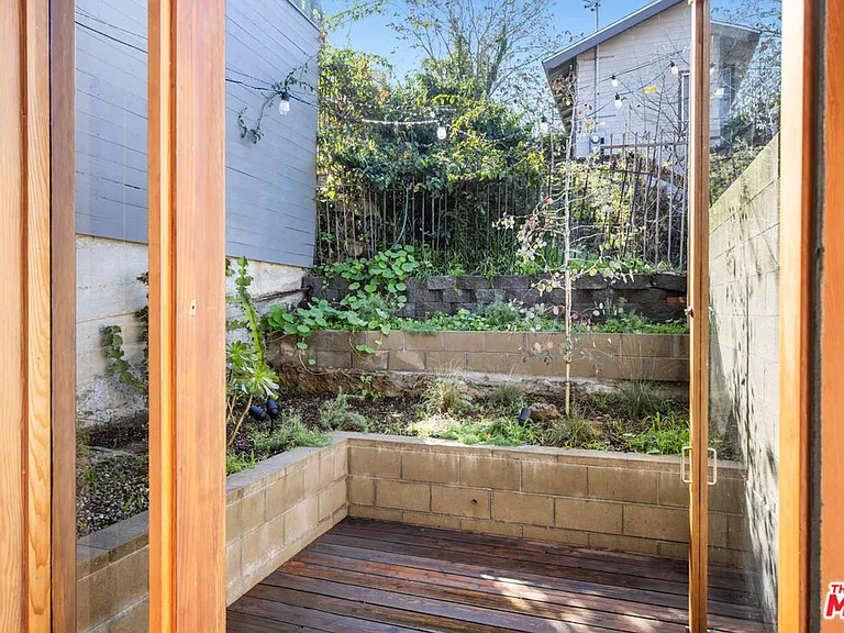 1416 Fairbanks Pl — Photo 10