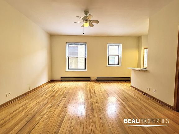 2nd image of 635 W Barry Ave #635403