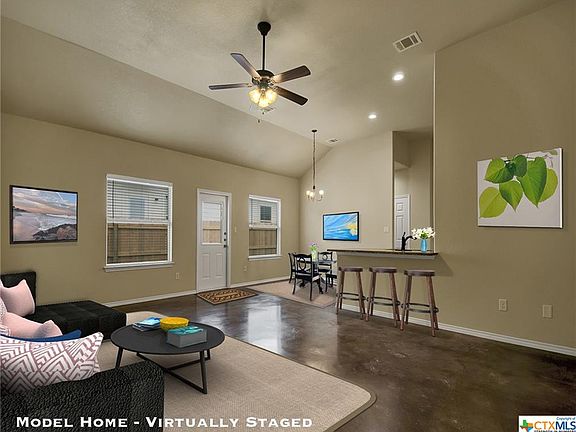3rd image of 1104/1106 Stanley Way