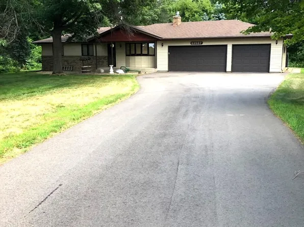 22637 Raven St NW, Oak Grove, MN 55005