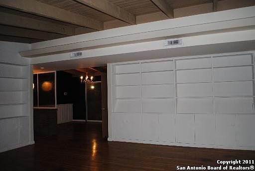 5th image of 1005 Canterbury Hill