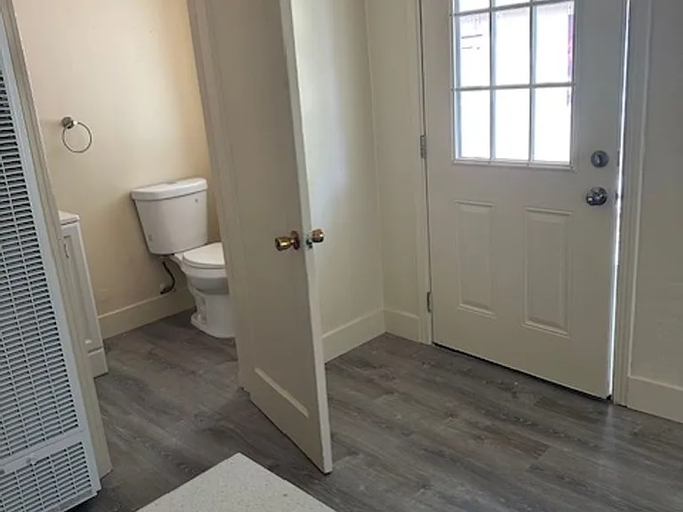 1701 Lake St #&-1704 — Photo 7