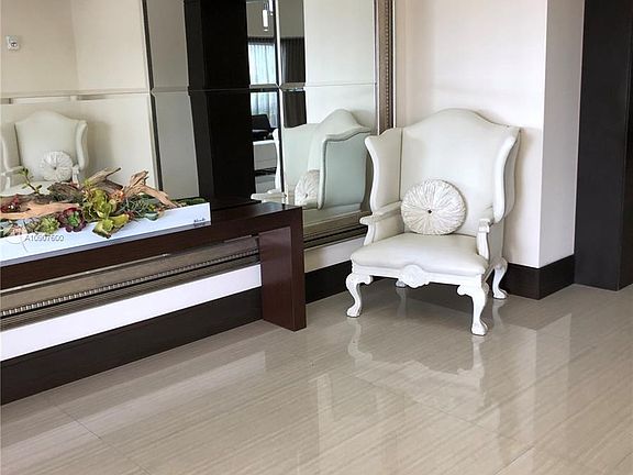 4th image of 16485 Collins Ave APT 2735