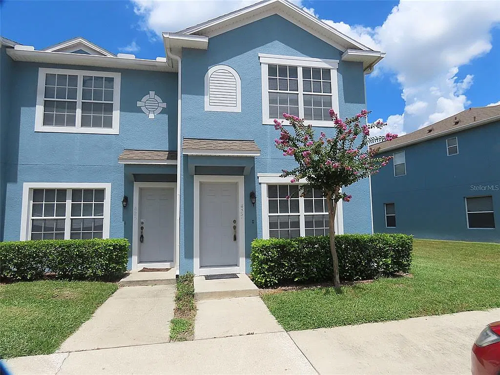 3 bed, 2.5 bath, 1420 sqft, $1,850 — Photo 1