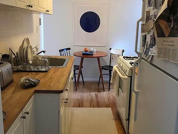 5th image of 59-61 Carmine St APT 4D