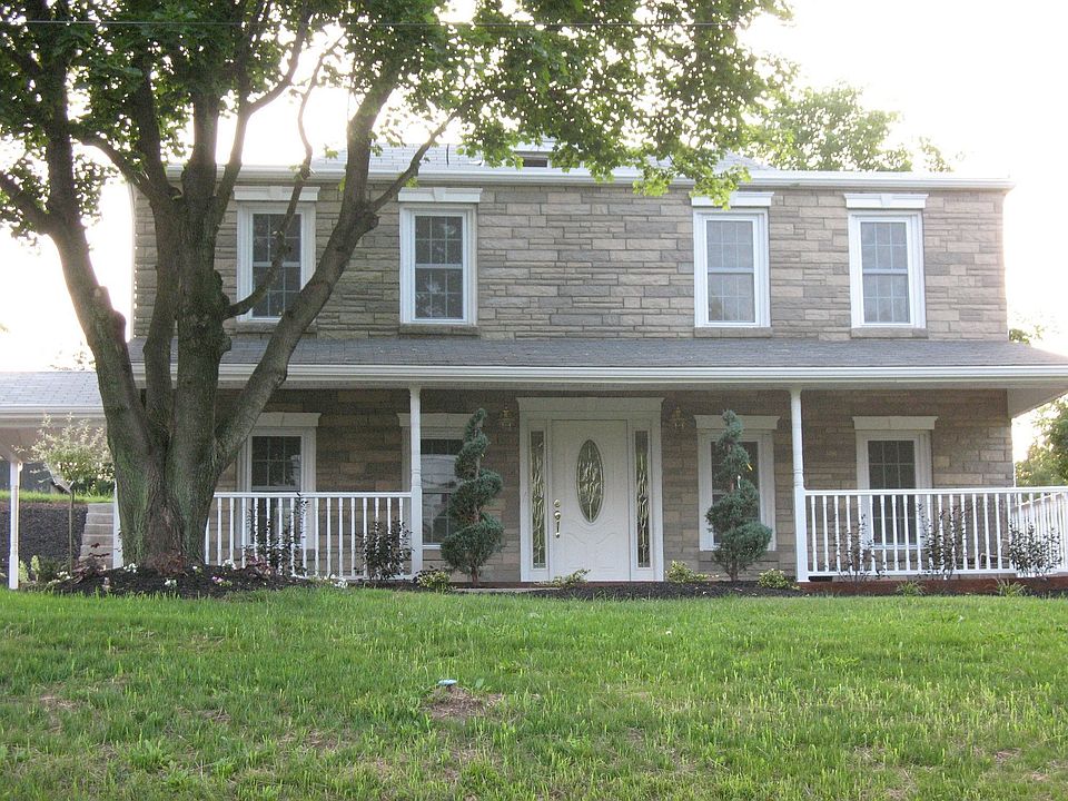 2nd image of 104 Moffett Run Rd