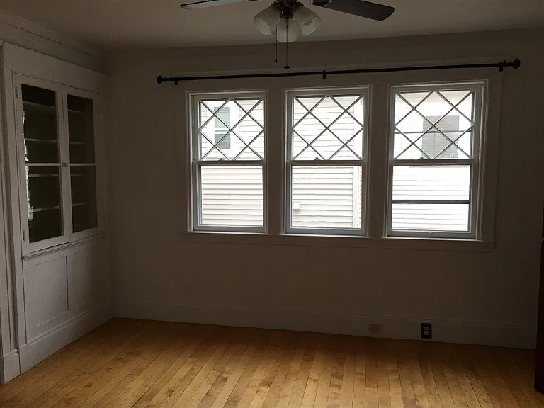 34 Washington St #3 — Photo 4