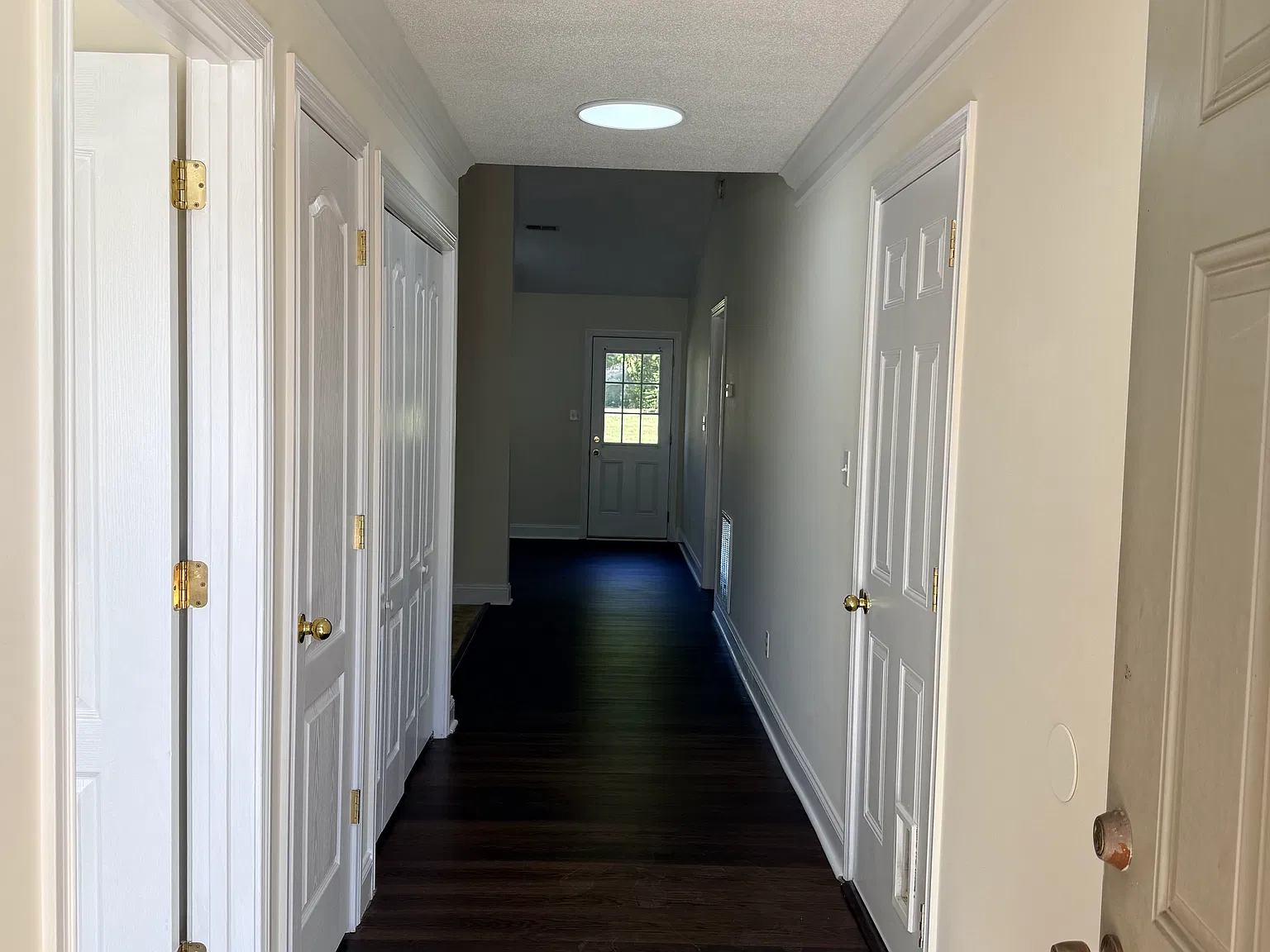2 bed, 1040 sqft, $1,600 — Photo 3