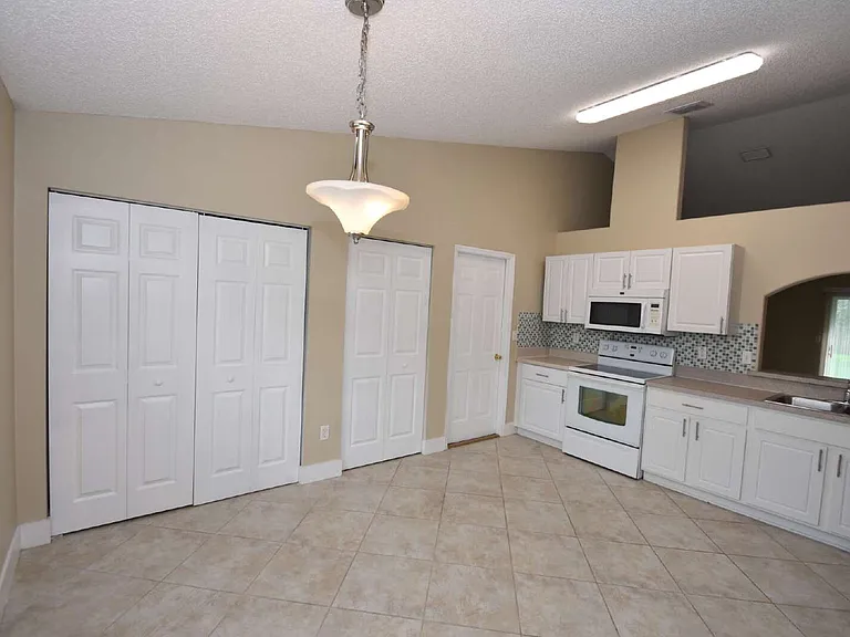 9 Reindeer Ln — Photo 6