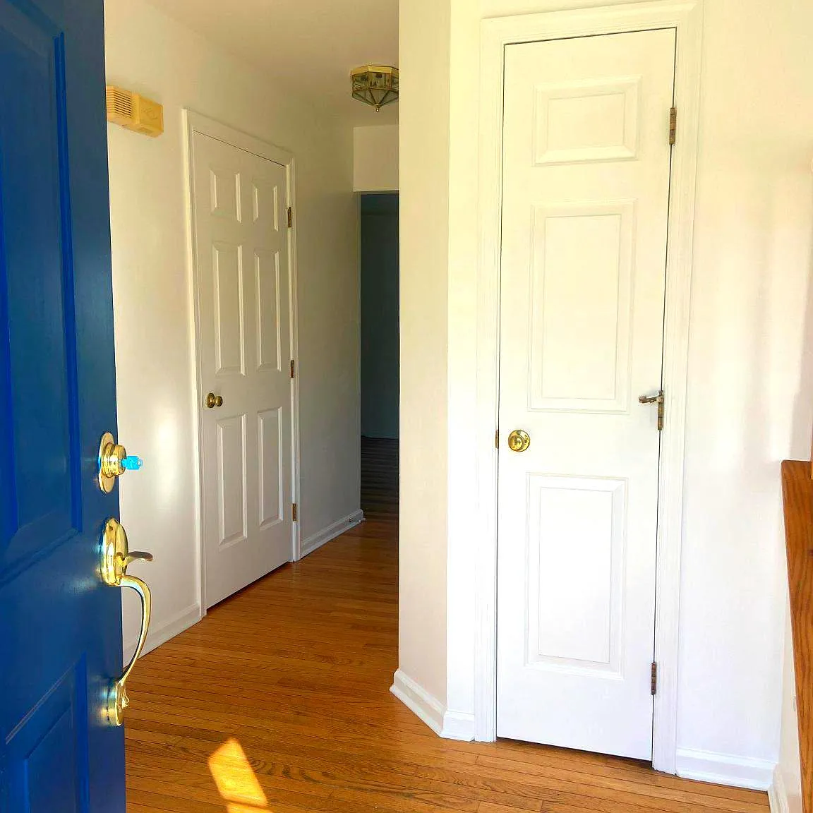 4 bed, 2.5 bath, 2100 sqft, $3,500 — Photo 3