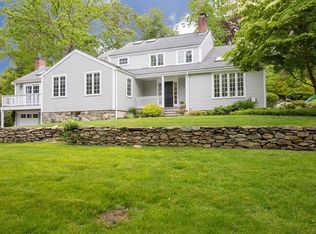 31 Barnstable Rd, Wellesley, MA 02481