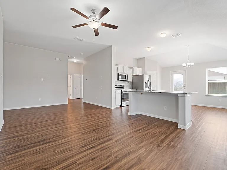 6607 Catherine Dr — Photo 5